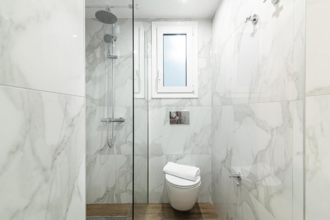 Apartment Sense Deluxe *
